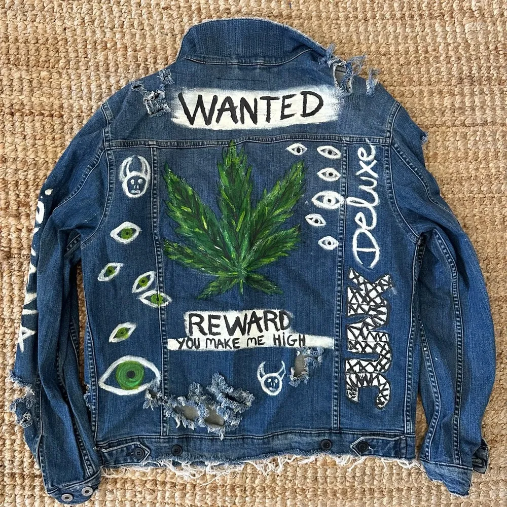 JUNK DE LUXE DISTRESSED DENIM JACKET HAND - Image 4