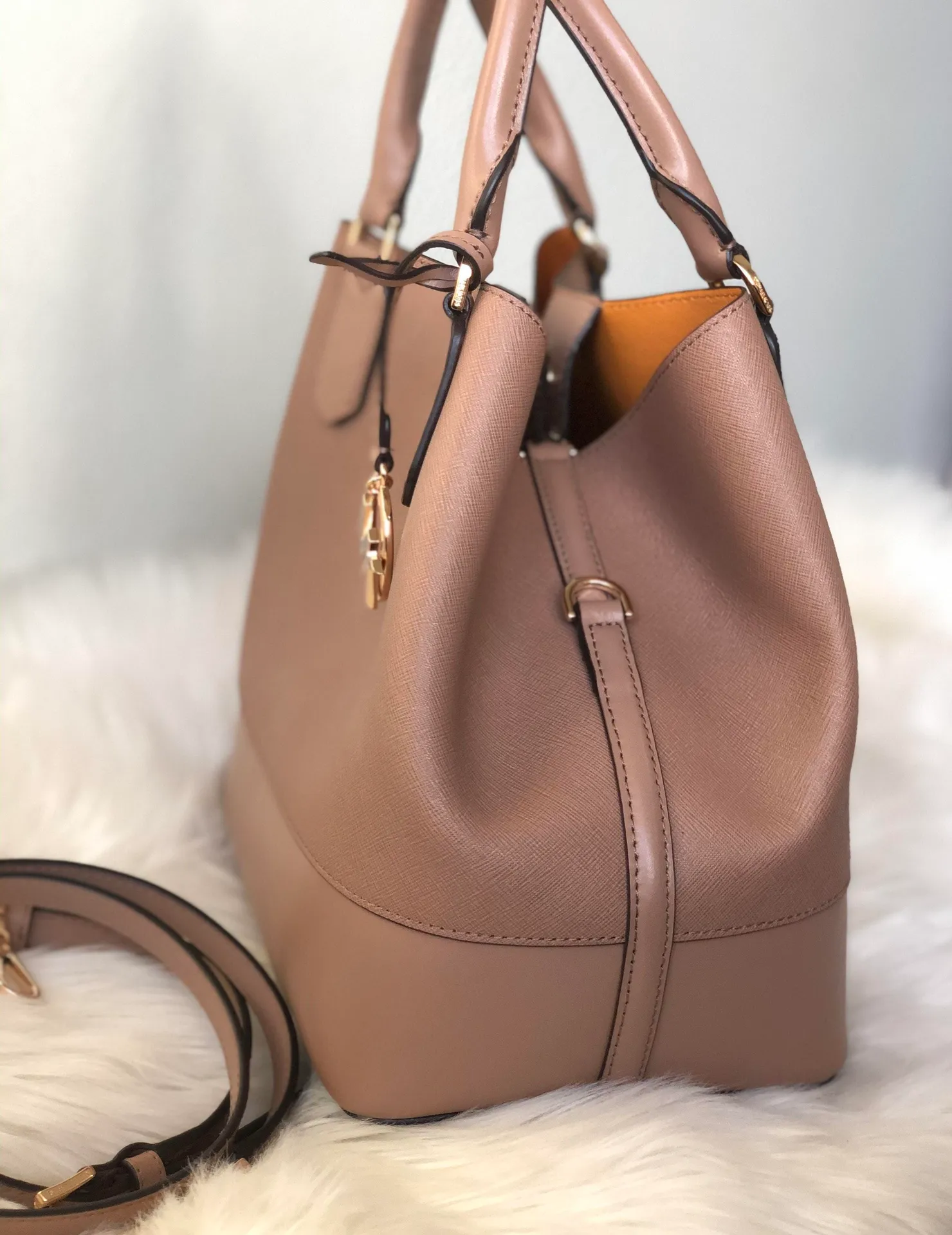 Michael Kors Trista Large Handbag - Image 5