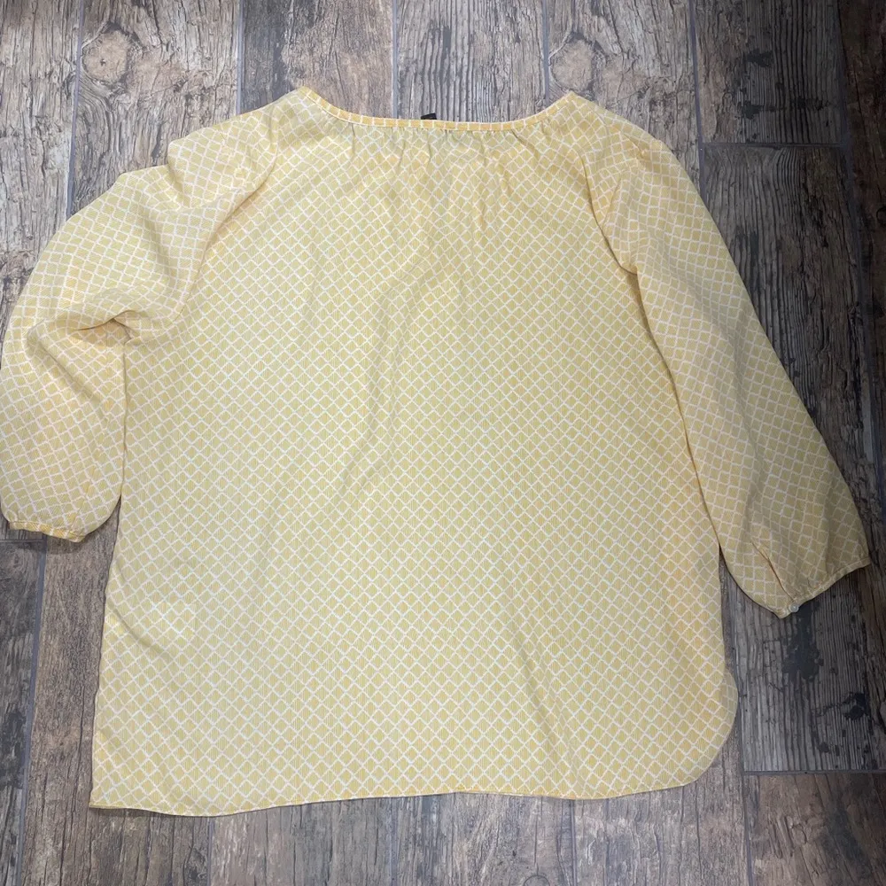 Banana Republic blouse, 3/4 sleeve, Large - Image 4