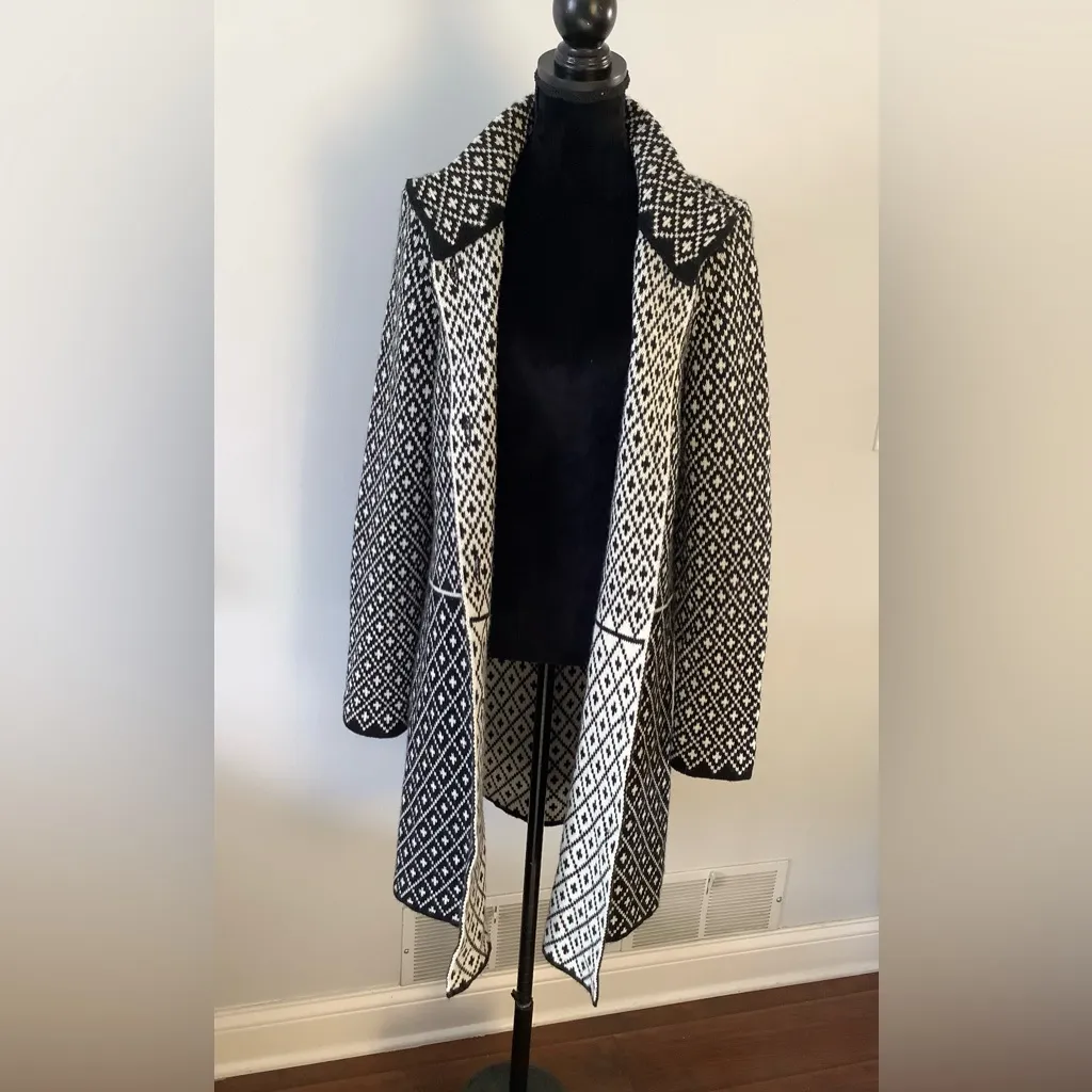 BEAUTIFUL🌹MADE IN ITALY 🌟sweater coat Black Size L - Image 4