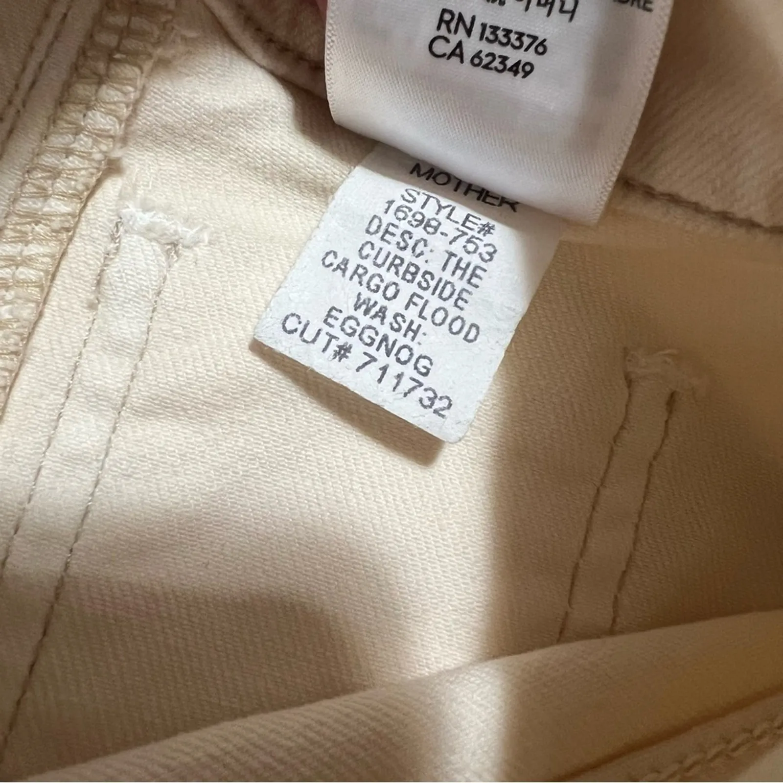 MOTHER The Curbside Cargo Flood Jeans in Egg Eggnog Cream NEW 26 White - Image 14