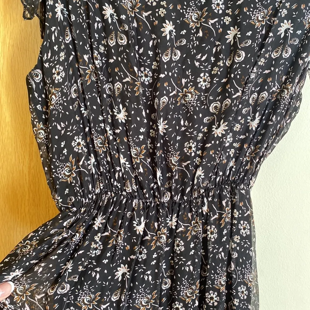 Maxi flowy soft dress made in Italy. Snatched waist and frilly cute sleeves. Black Size XS - Image 3