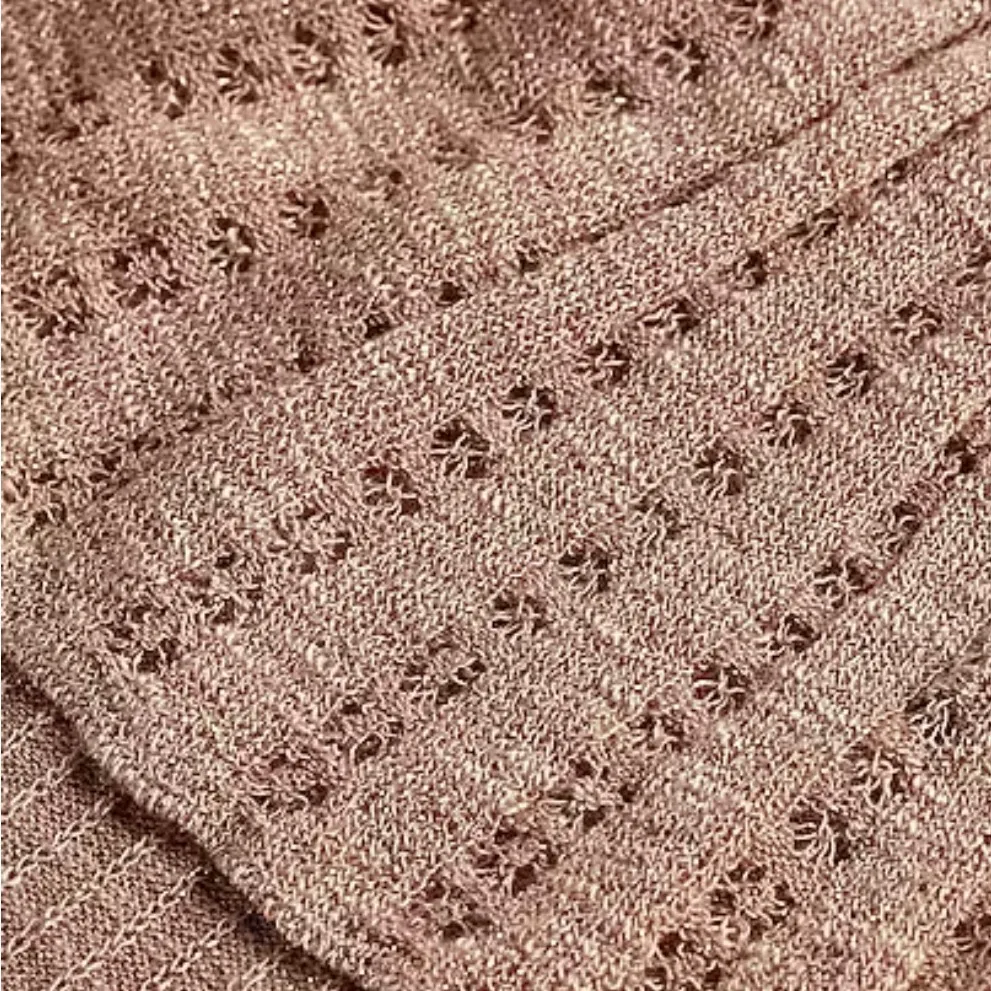 Summer Metallic Ribbed Off The Shoulder
Cropped Sweater- Matching Skirt XL - Image 8