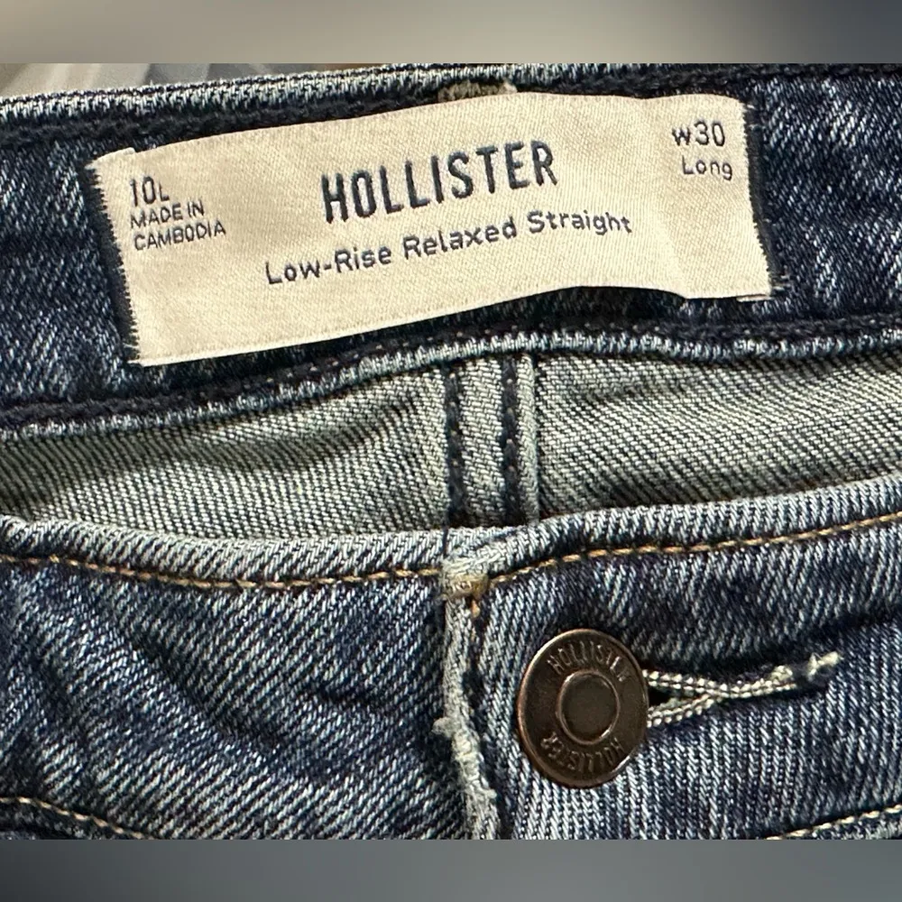 HOLLISTER low rise relaxed straight jeans size 10 long - Image 9