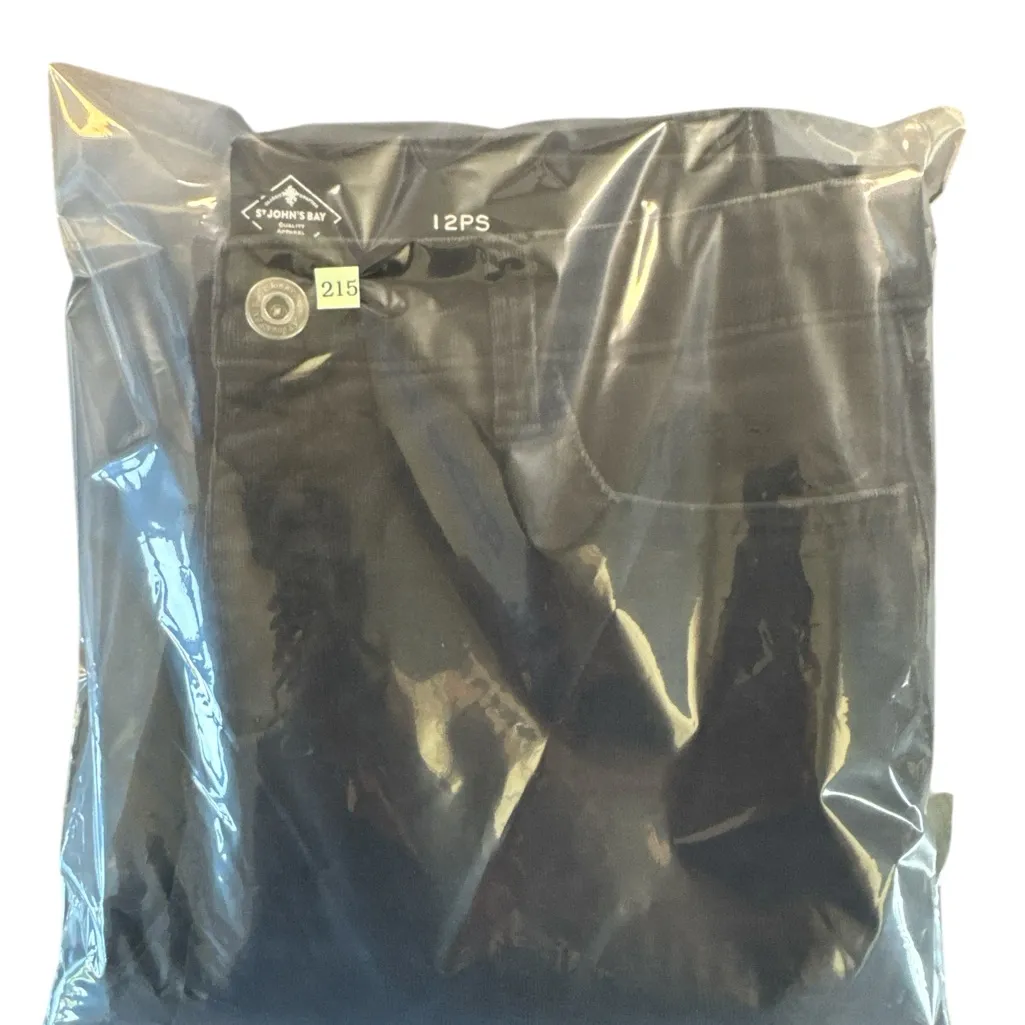 St. John's Bay Black Women's‎ Jeans - Image 6