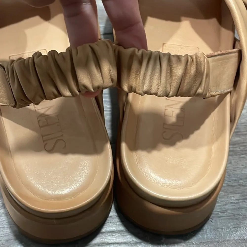 Silent D Platform Sandals - Image 9