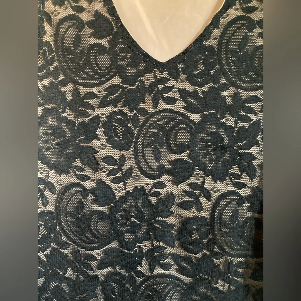 🌞Mossimo Black Floral Lace Over Nude Short Sleeve Shirt Blouse #S - Image 4