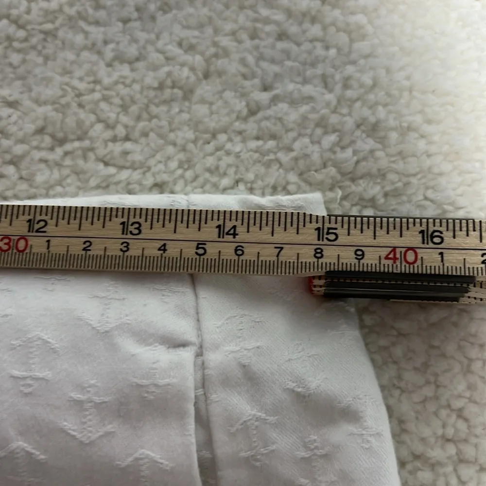 Lilly Pulitzer white scalloped shorts size 2 - Image 6