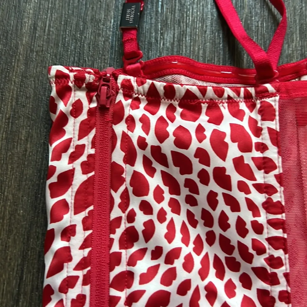 victoria secret lip print bustier - Image 5