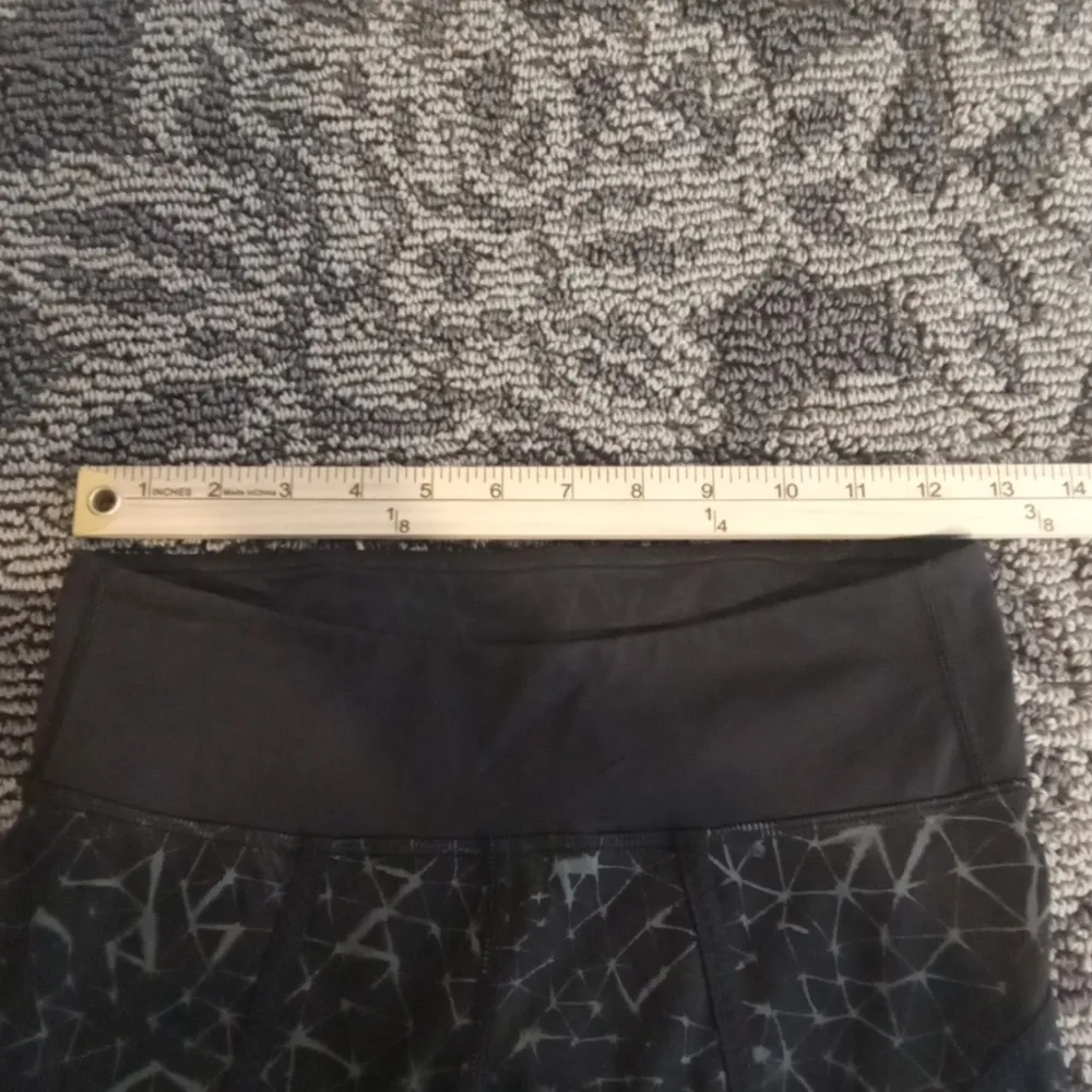 Lululemon Pedal Pace Crop Star Crushed Coal Blsck Gym Running Leggings Size 6 - Image 10