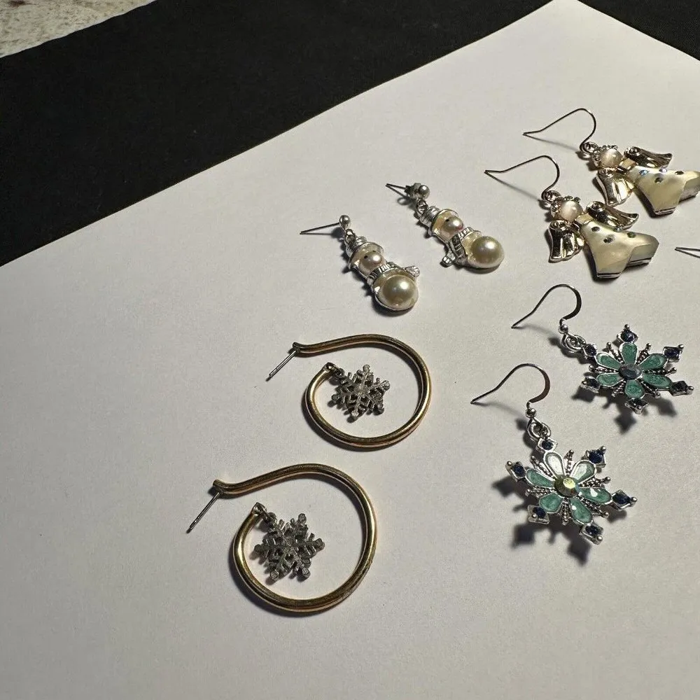Christmas Holiday Mix Lot Of 5 Pierced Dangle Drop Earrings Snowflake Angel Etc - Image 6