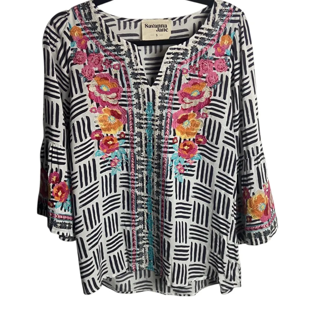 Savanna Jane Size Small Embroidered Blouse Top Black White Flare Sleeve Boho - Image 2