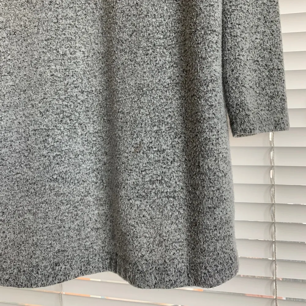 Lou & grey  High-Low Basic Gray Hoodie - Image 9