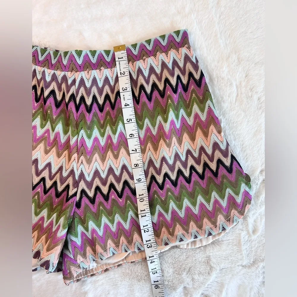 Lovers + Friends Woodstock Shorts size Large - Image 7