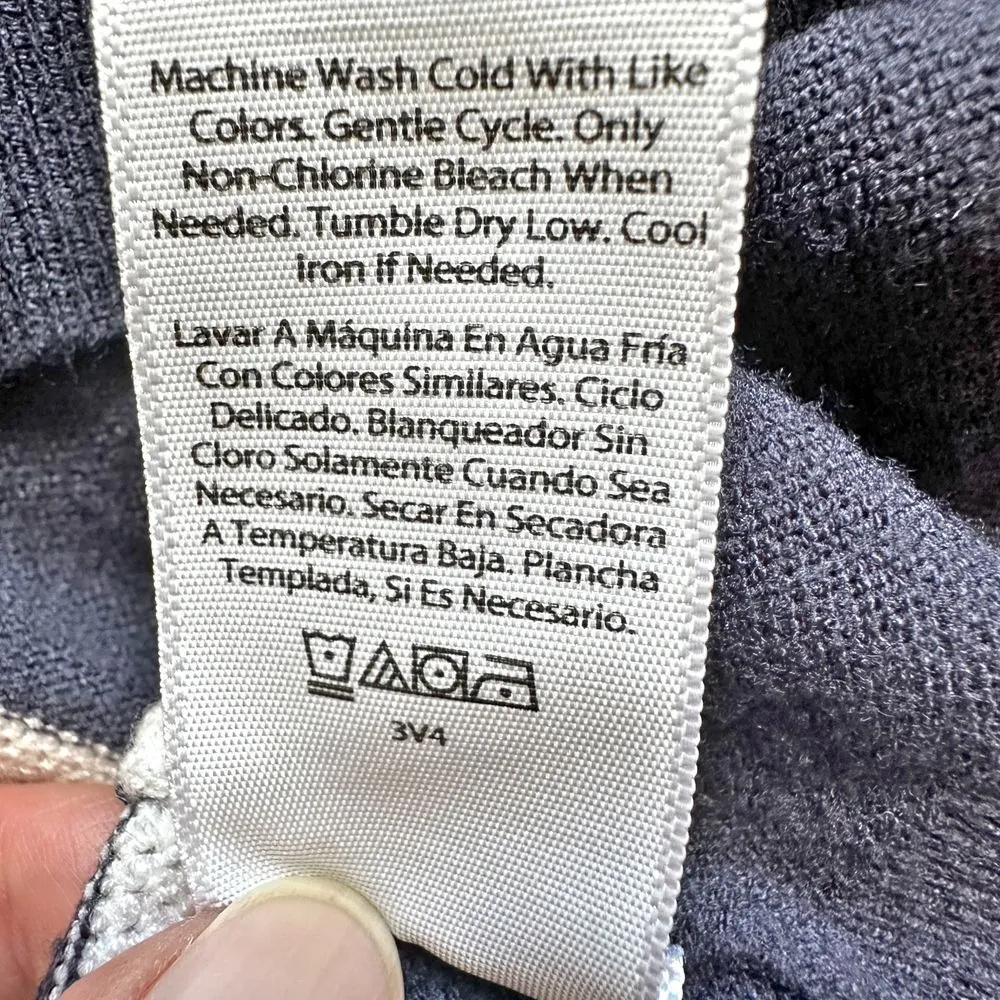 Free Assembly Womans Sweater Navy/White Stripe M Button Shoulder Boat Neck Blue Size M - Image 10