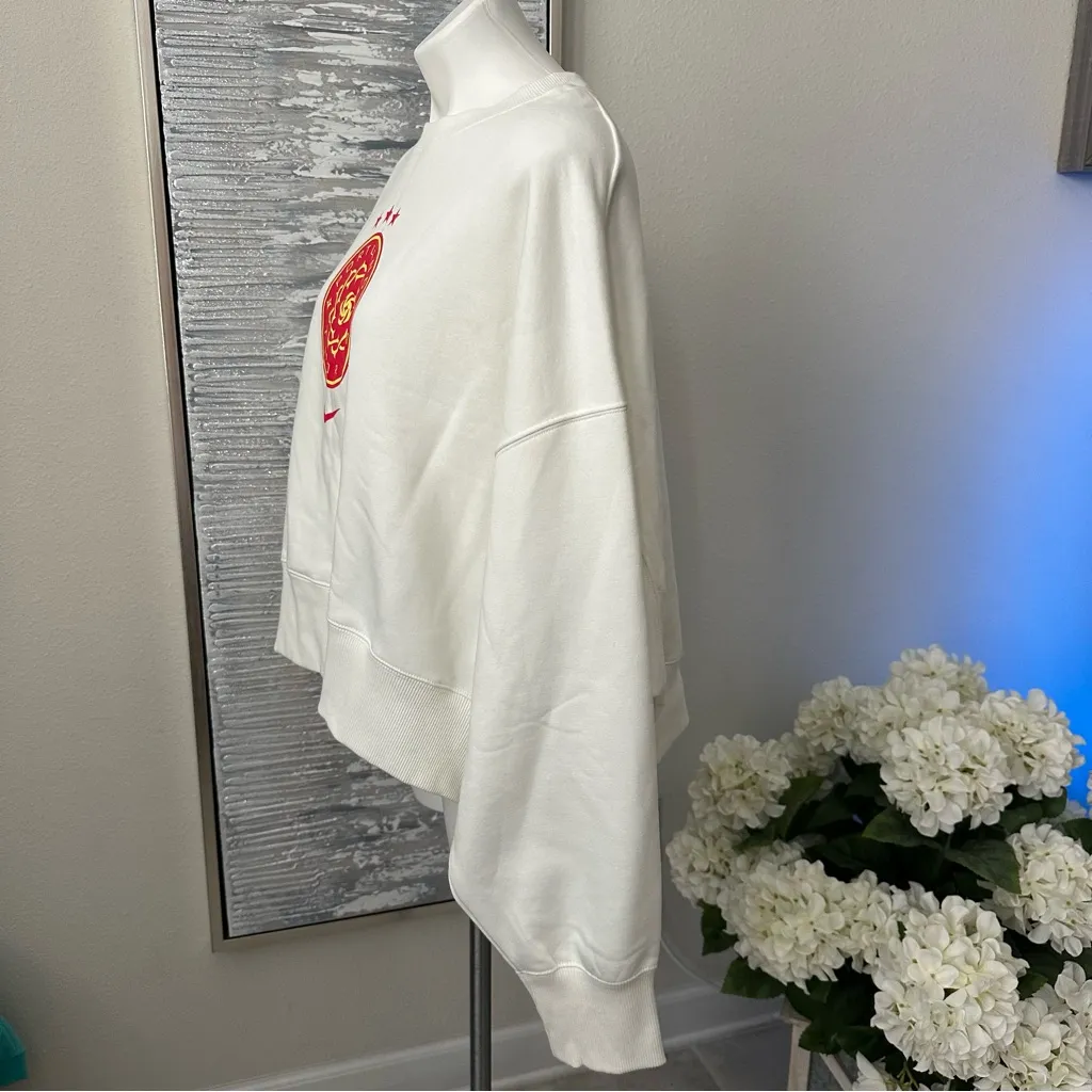 Nike Women's White Crew Neck Sweater with Red Logo - Image 4