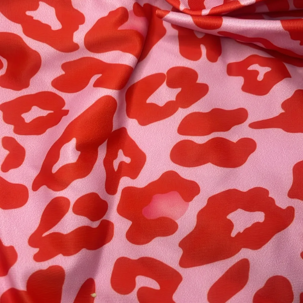 Dokotoo kiss high waisted swim bottoms size Medium hot pink kisses - Image 6