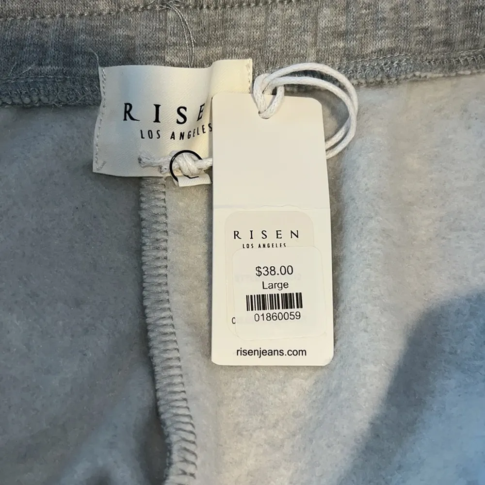 NWT Risen Jeans Los Angeles Gray Women’s Sweatpants Slit Raw ahem Slouchy AA12 Size L - Image 4