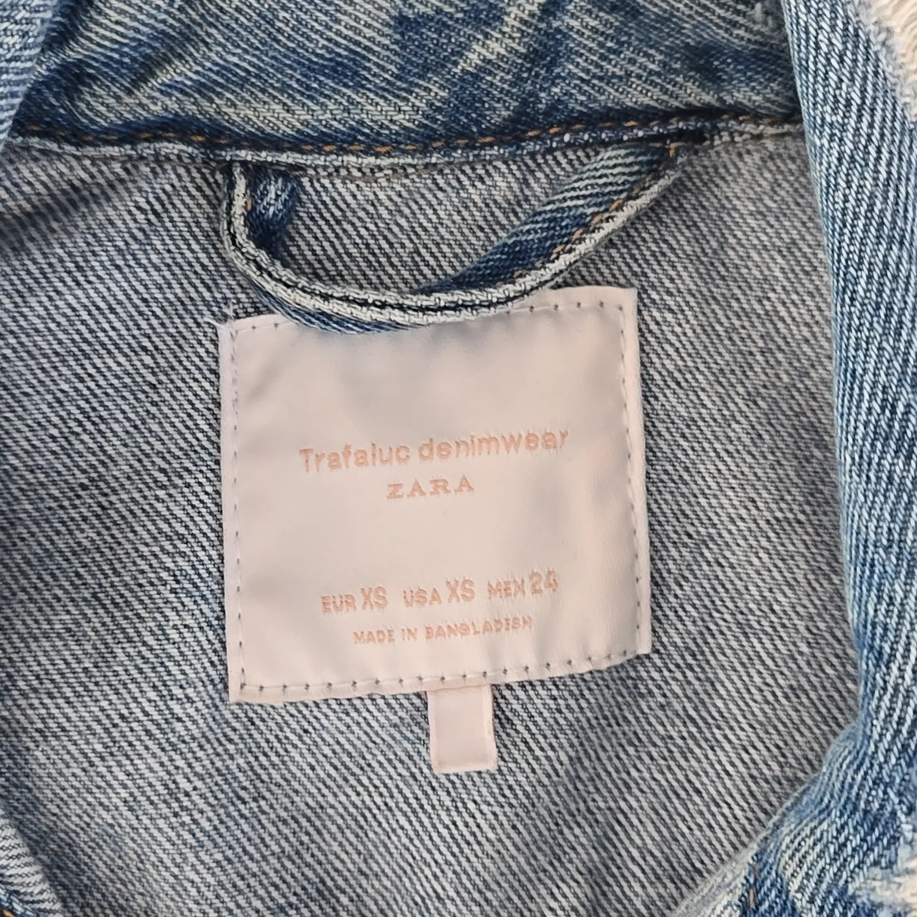 Zara Light Blue Distressed Woman's Jean Jacket Size XS - Image 5