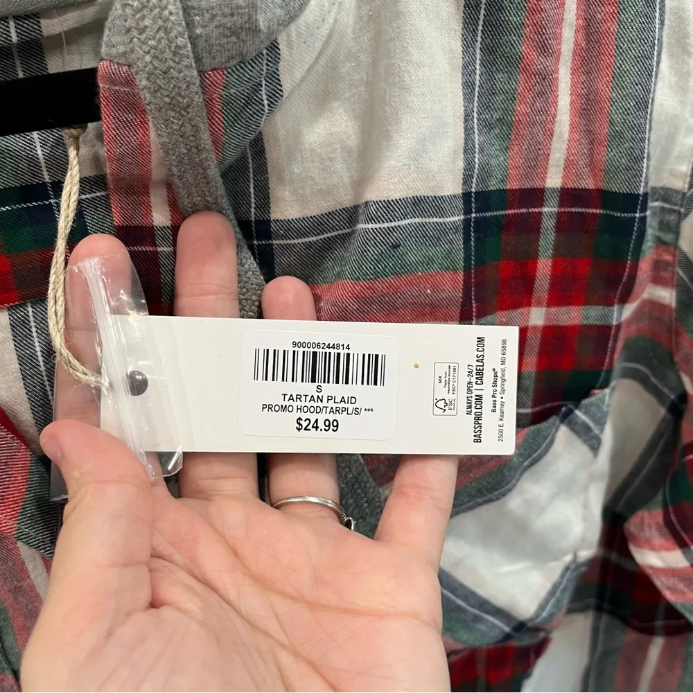 NWT Natural Reflections Bass Pro Plaid Button Front Hooded Top - Image 4