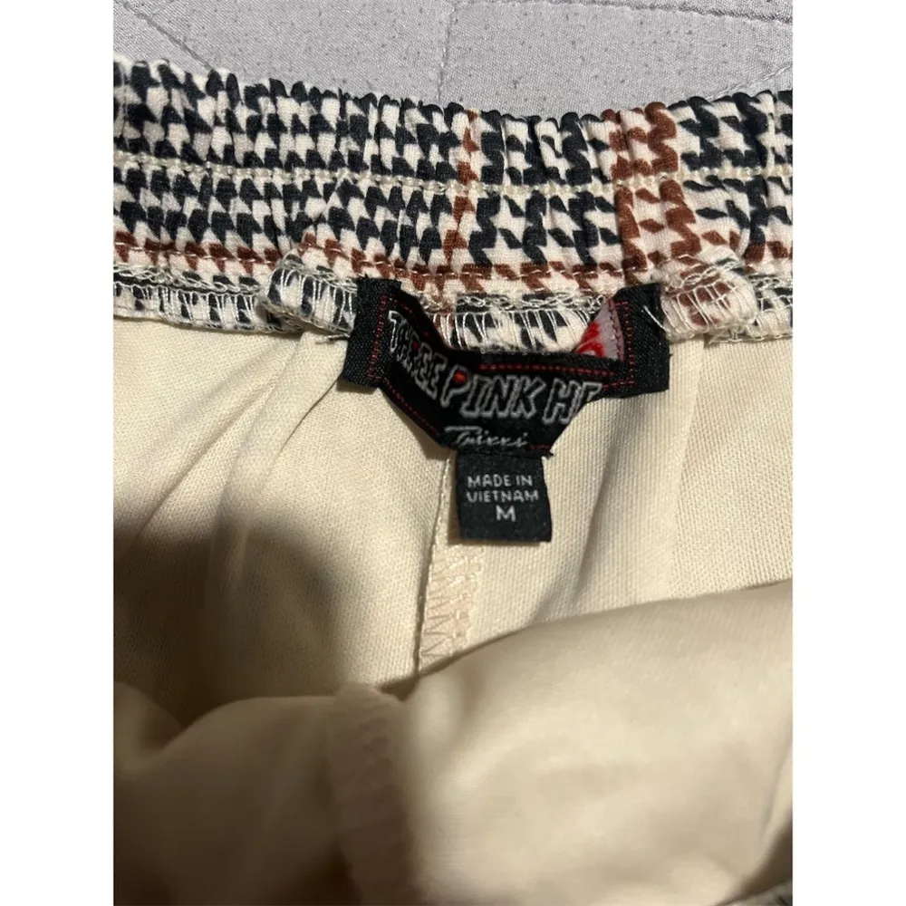 Three Pink Hearts Skort Women's Medium Plaid Pleated Mini Skirt With Shorts - Image 5