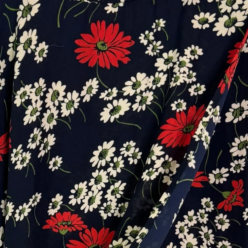 Madewell Peekaboo Sleeve Midi Dress in Hillside Daisies Dark Navy Floral Size 0 - Image 7