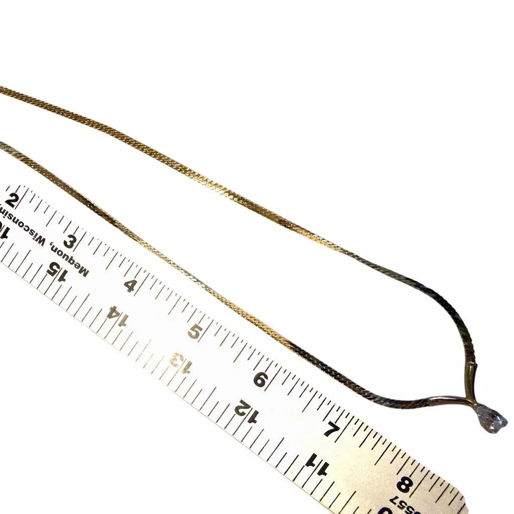 Gold tone V Single rhinestone necklace - Image 7