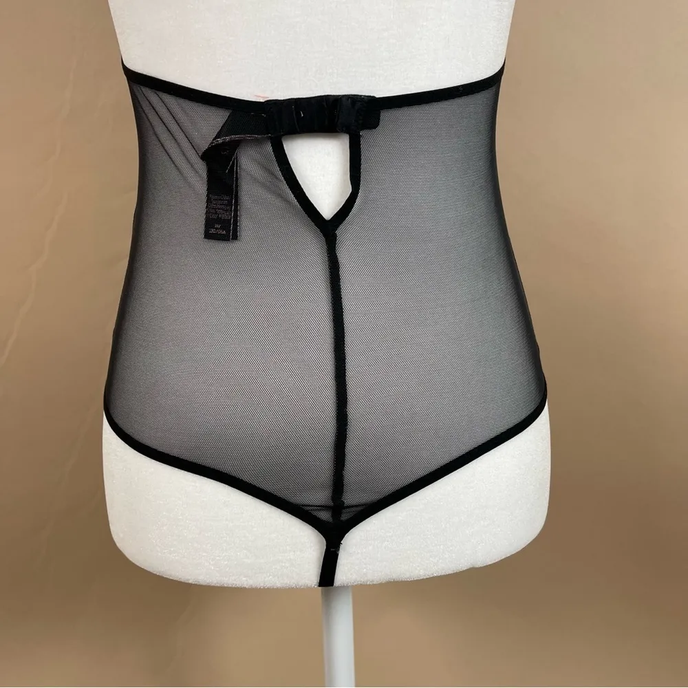 Victoria's Secret Medium Sheer Lace Teddy Thong Bodysuit Deep V Front - Image 7