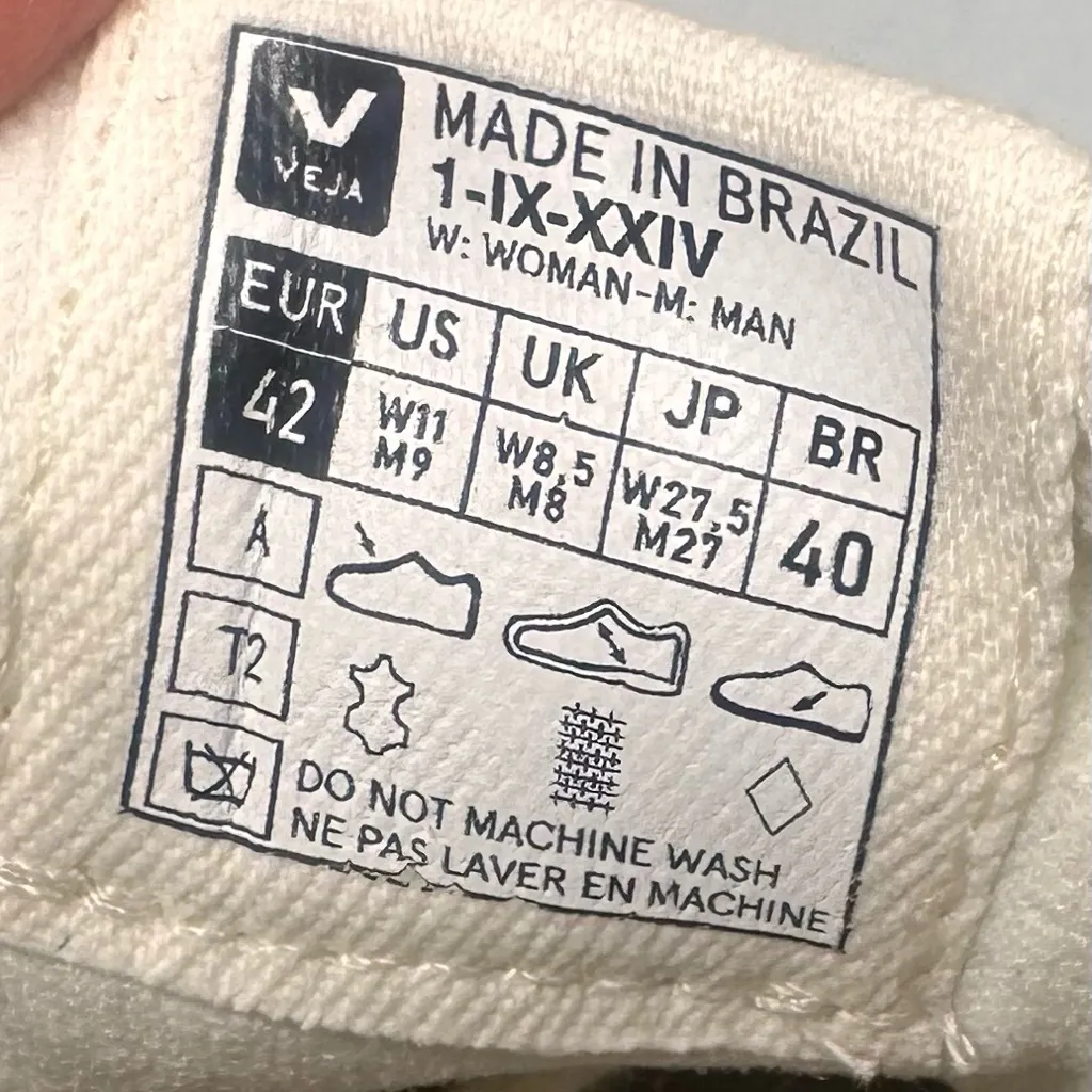 Veja V-12 Leather Sneakers | White/Beige | Men’s 9 / Women’s 11 | - Image 7