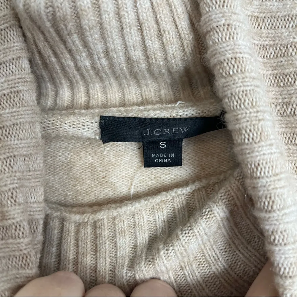 NWT. J. Crew Striped Turtleneck Sweater in Supersoft Yarn Small Tan Brown Stripe - Image 4