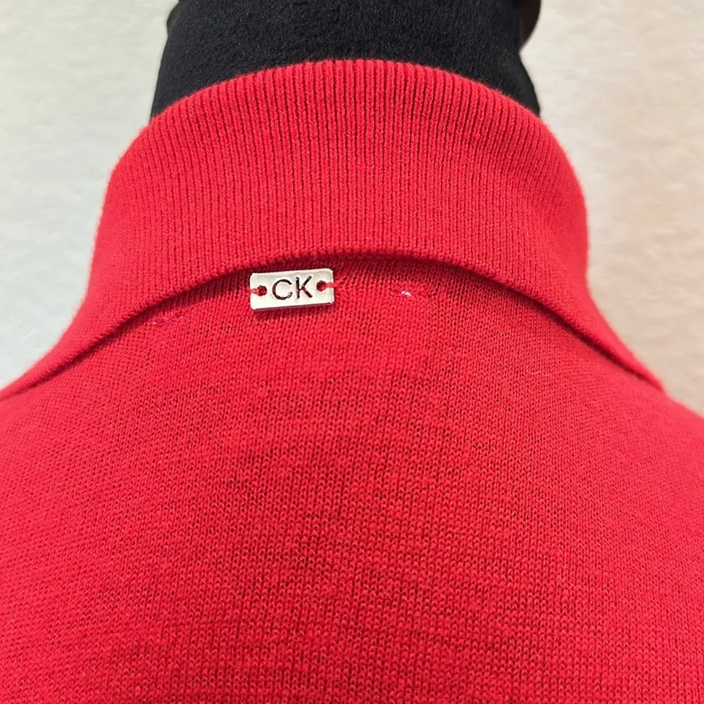 Calvin Klein  v neck sweater - Image 4