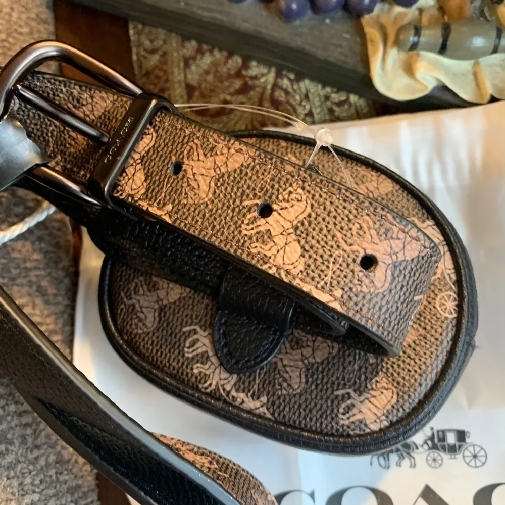 Authentic COACH 1941 reversible belt zip top leather Beltbag horse & carriage - Image 4