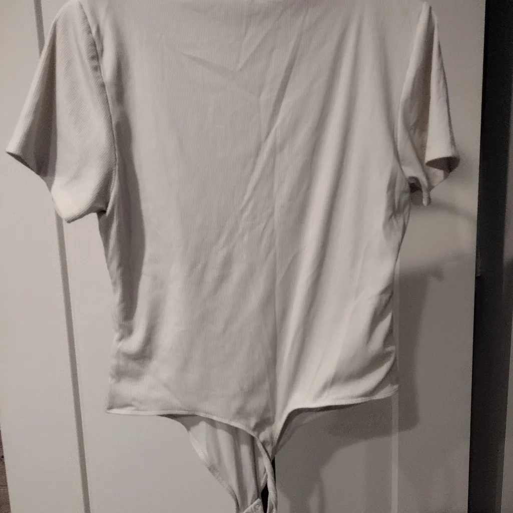 House of Harlow 1960 Ribbed Bodysuit Size L - Image 3