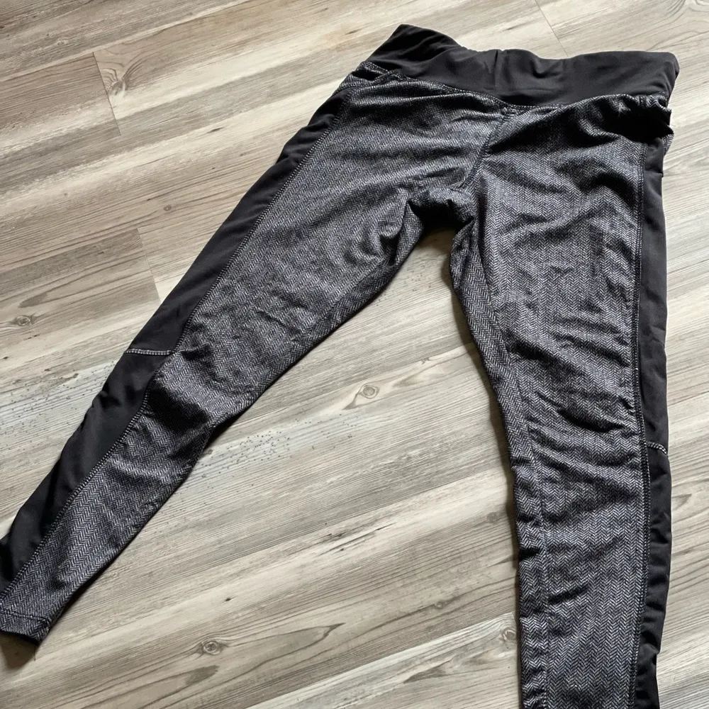 Danskin ~Juniors active wear pants - Image 3