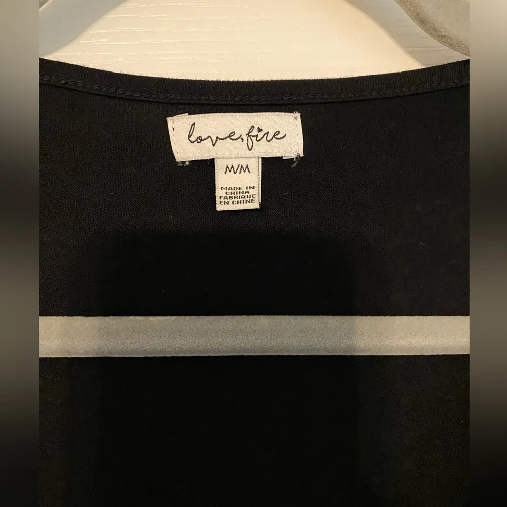 Black Peplum V - Image 4