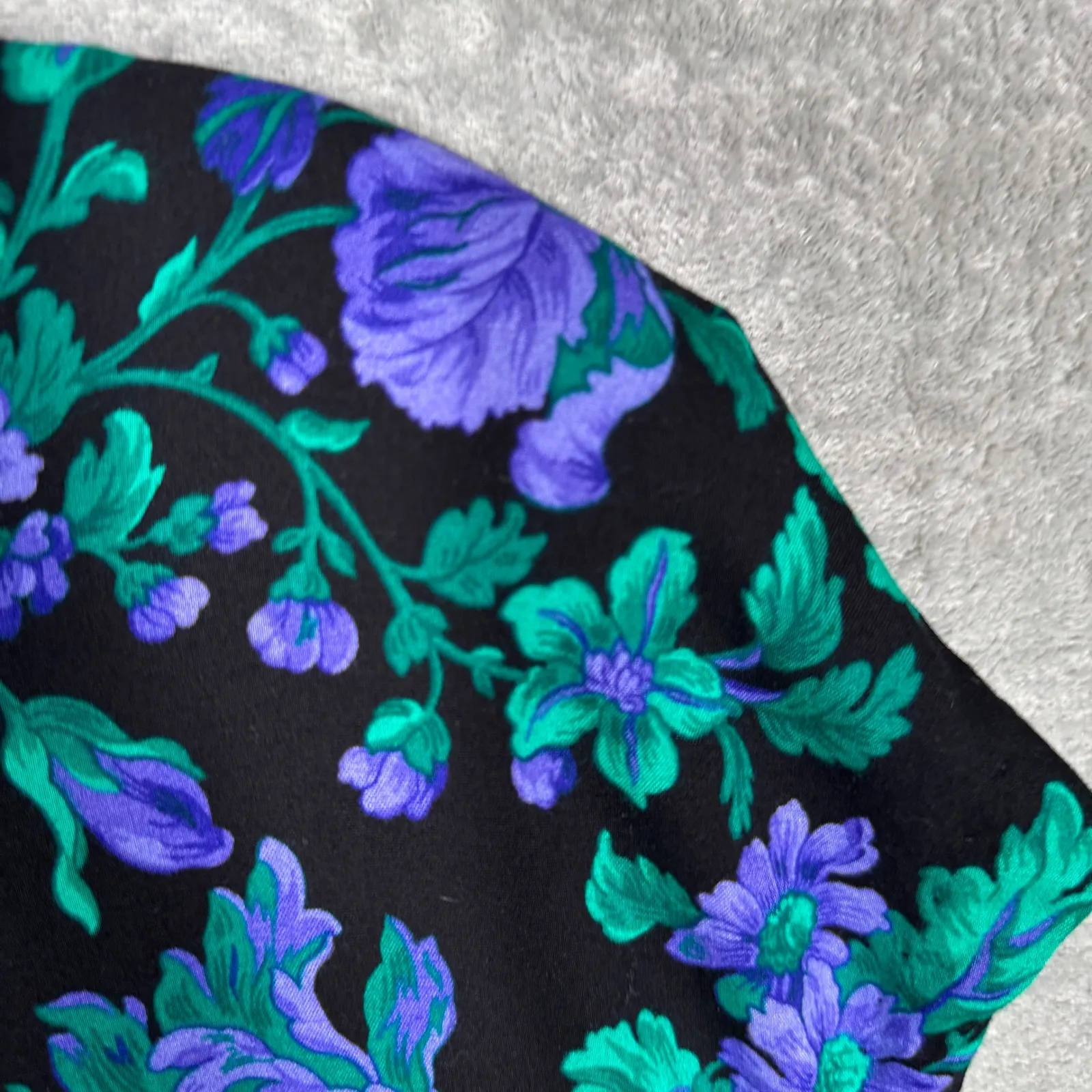 All That Jazz Jumpsuit Purple Green Black Floral Belted Cottage Vintage‎ Size 2 - Image 7