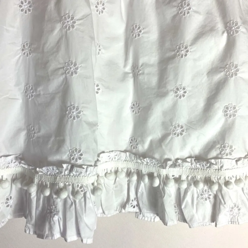 J. Crew white eyelet pompom sleeveless top size medium NWT - Image 4