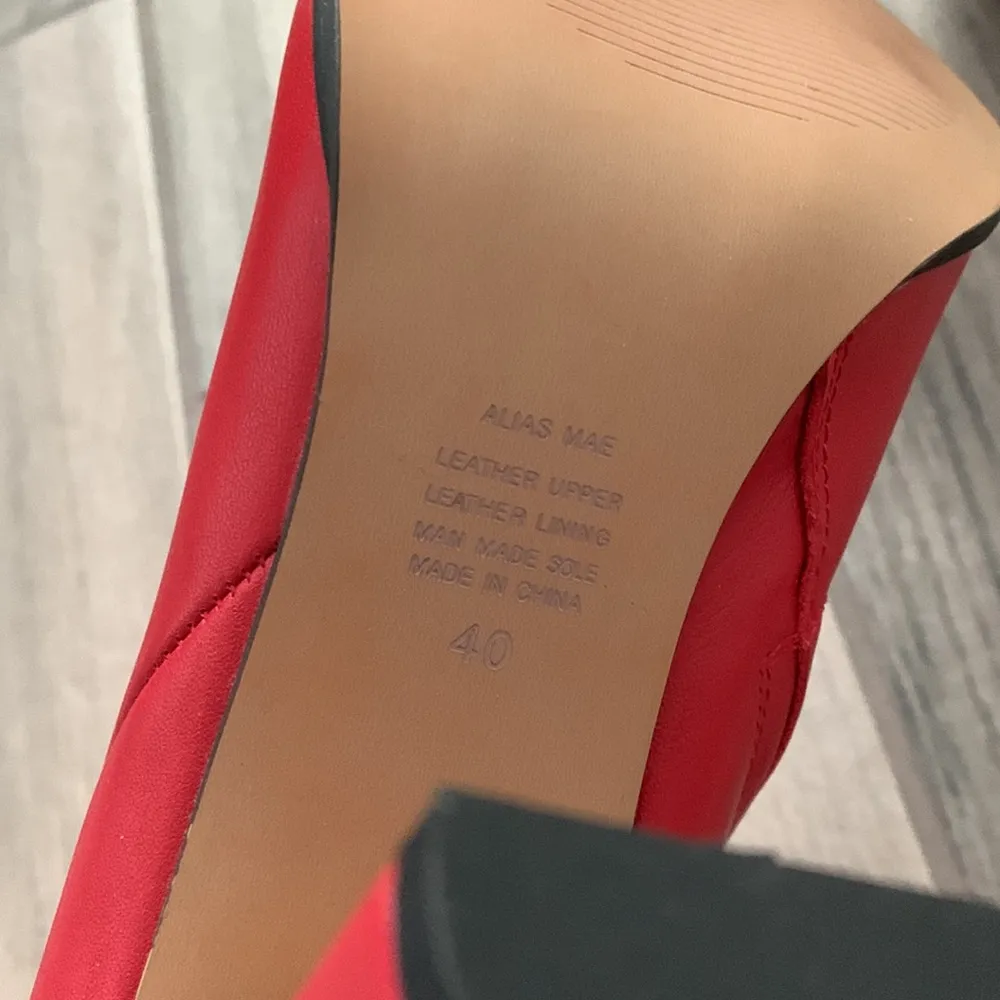 Alias Mae red heeled boots Size 9 - Image 7