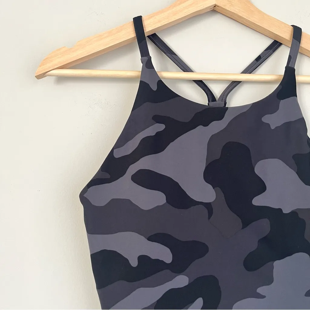 Old Navy Active Powersoft Sports Bra Size Small Light Support - Image 2