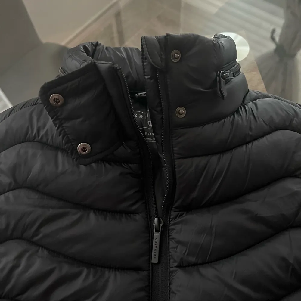 Bernardo Puffer Vest, Black Size S New w/Tag - Image 9