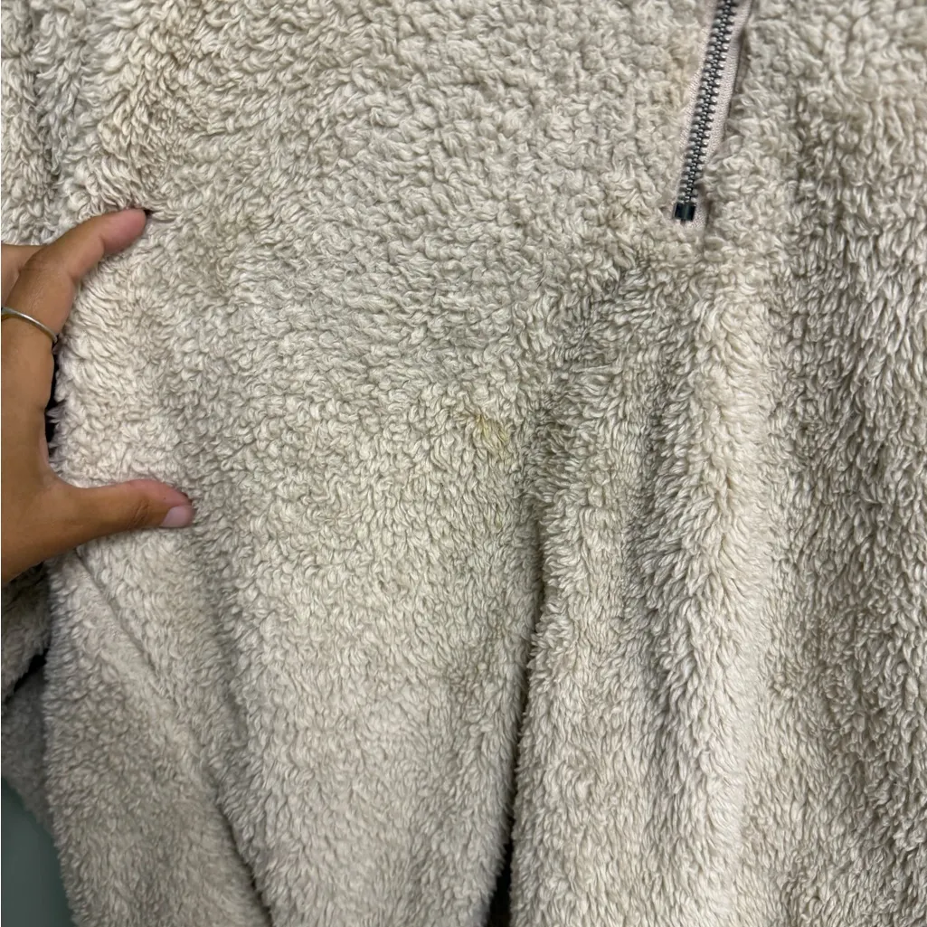 Express Cream Fleece Quarter-Zip Sweatshirt - Image 2