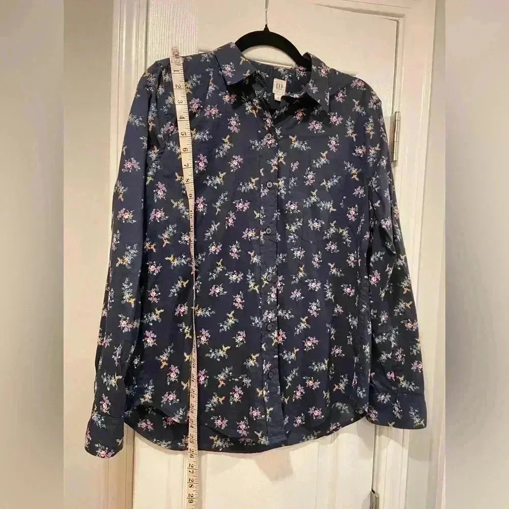 Gap Navy Blue Floral Cotton Long Sleeve Collared Button Down Size Small - Image 9