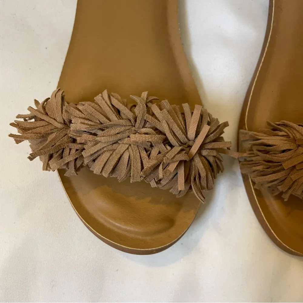 Alaine Sandal, Tan, Size 7, EUC - Image 6