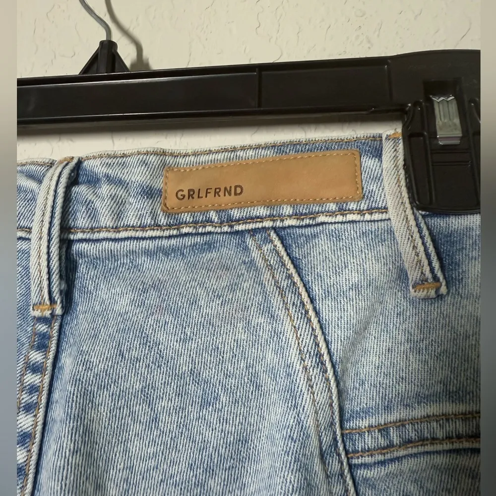 Grlfrnd Liya Jeans Size 28 - Image 5