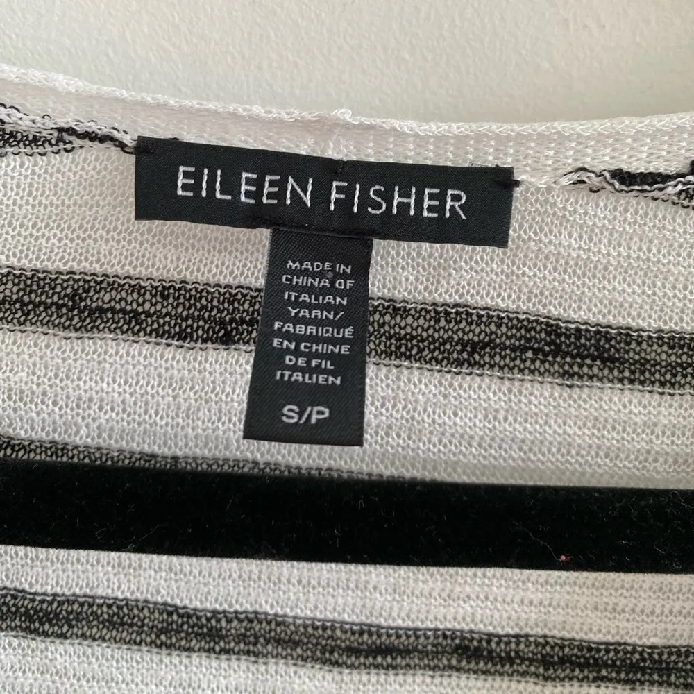 Eileen Fisher Black & White V-Neck Striped Organic Linen Blend T-Shirt Small - Image 3