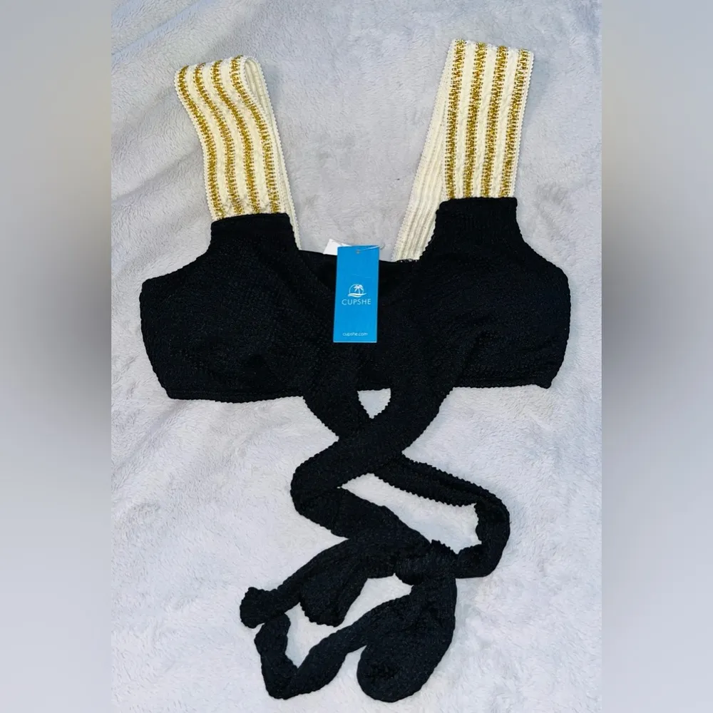 CUPSHE Bikini Top sz M  NWT! - Image 2