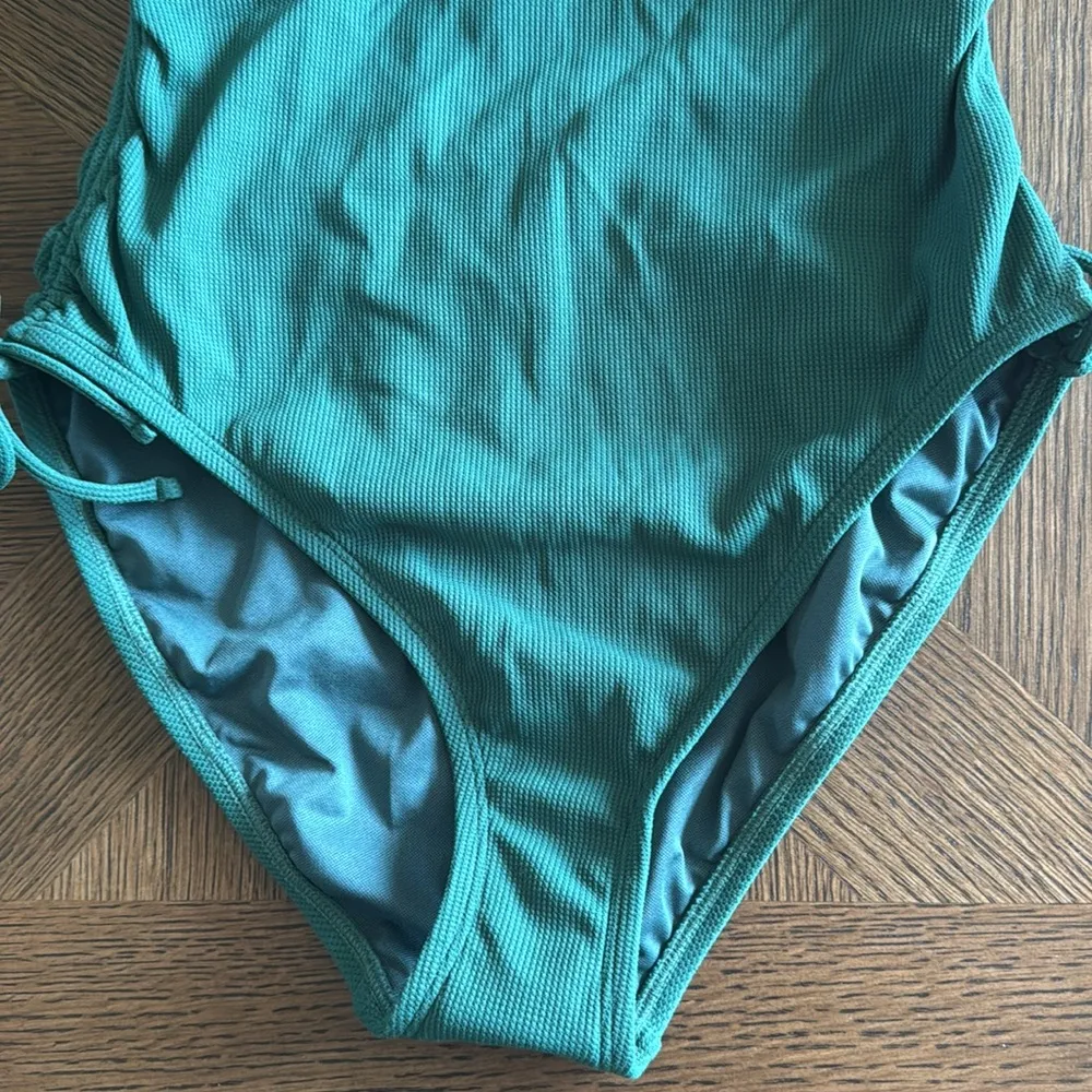 BLEU PIQUE OLE SCOOP NECK ONE PIECE SWIMSUIT WITH FLOATING UNDERWIRE,SZ 6,$119 - Image 6