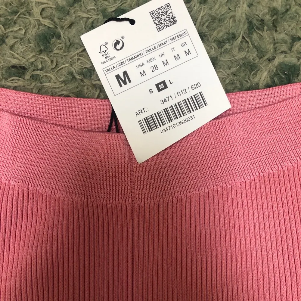 NWT ZARA INDITEX PINK RIBBED SHORTS - Image 5