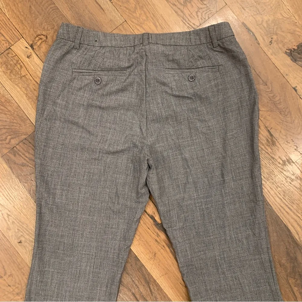 Urban Outfitters NWT Urban Renewal Gray Flare Dress Pants Size 6 - Image 4