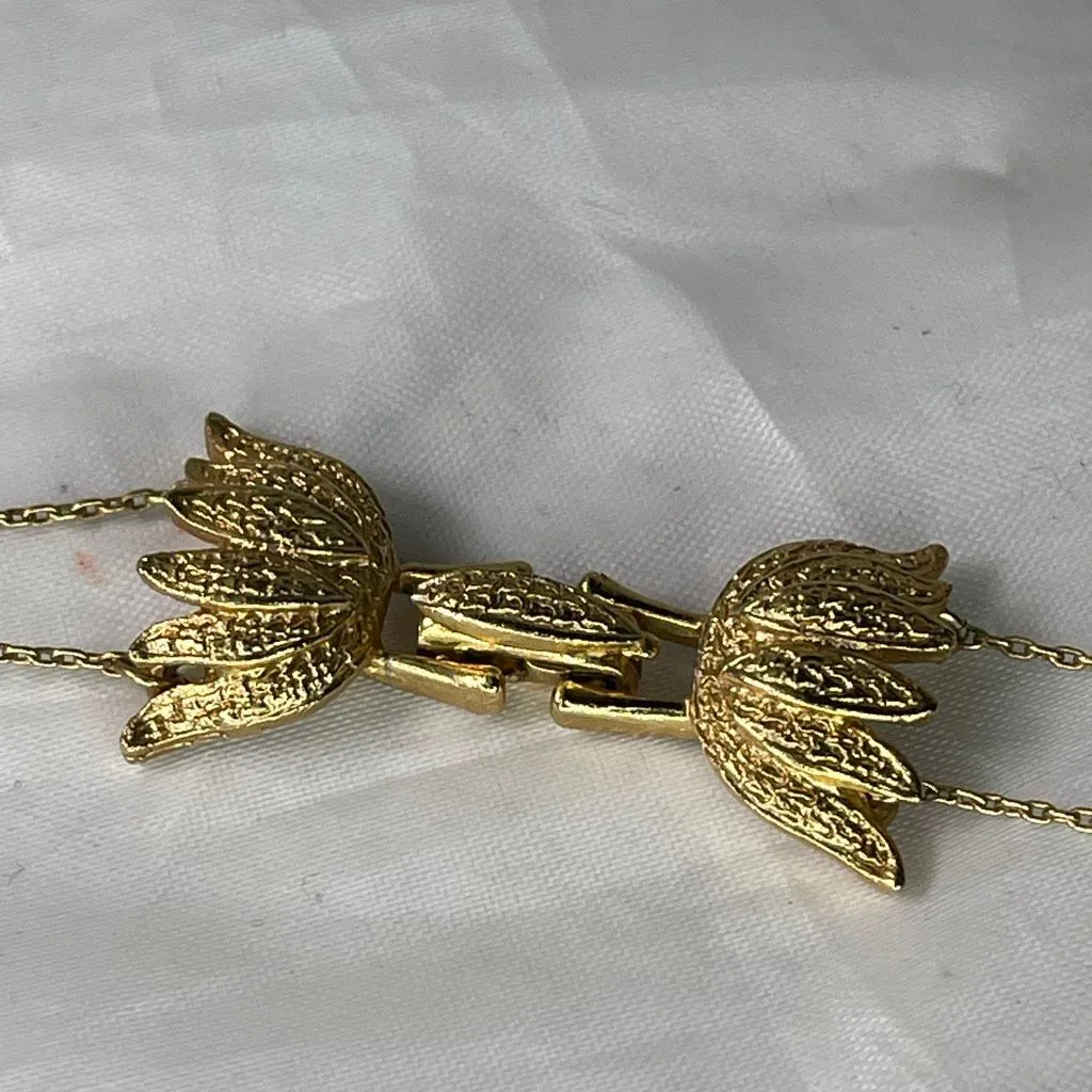 Vendome two strand AB chain goldstone glamour necklace. Gold - Image 4